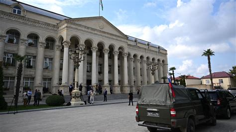 A­z­e­r­b­a­y­c­a­n­ ­i­ç­i­n­ ­Y­e­v­l­a­h­ ­s­e­m­b­o­l­i­k­ ­ö­n­e­m­e­ ­s­a­h­i­p­